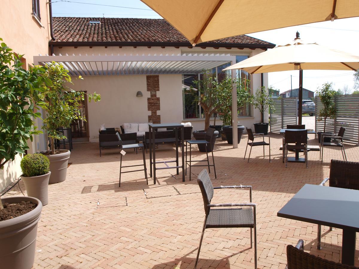 Auberge de jeunesse La Cascina Del Sole à Rivarolo del Re ed Uniti Extérieur photo