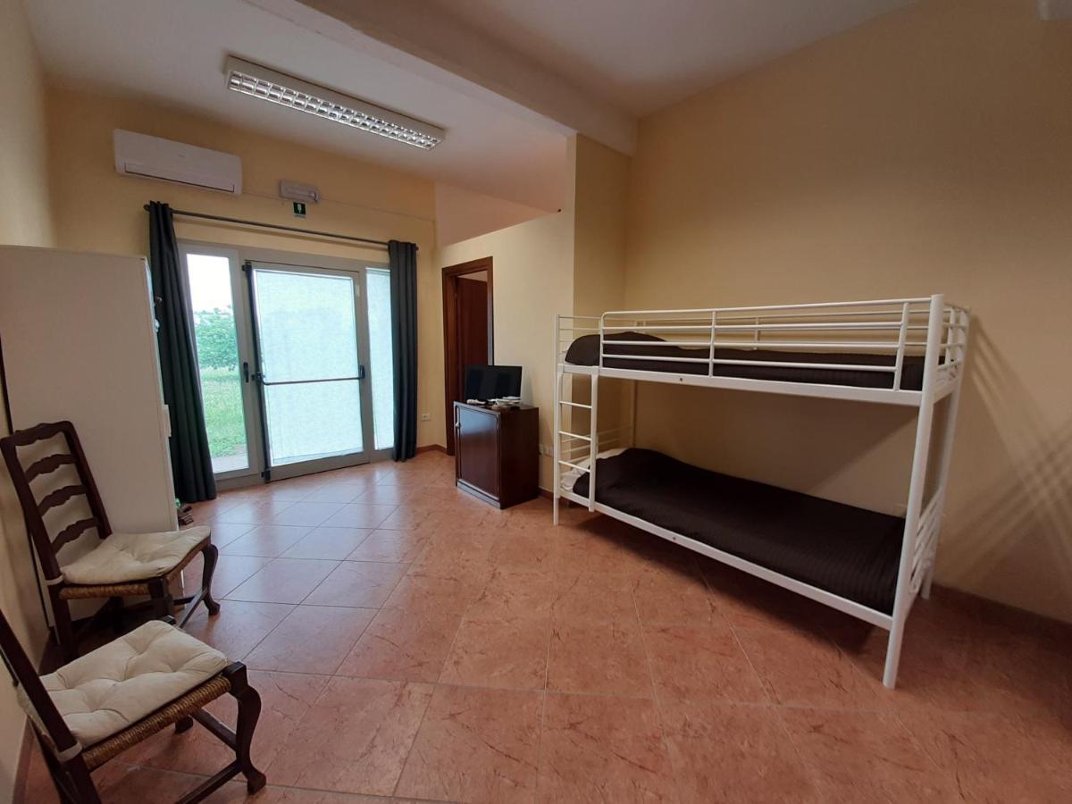 Auberge de jeunesse La Cascina Del Sole à Rivarolo del Re ed Uniti Extérieur photo